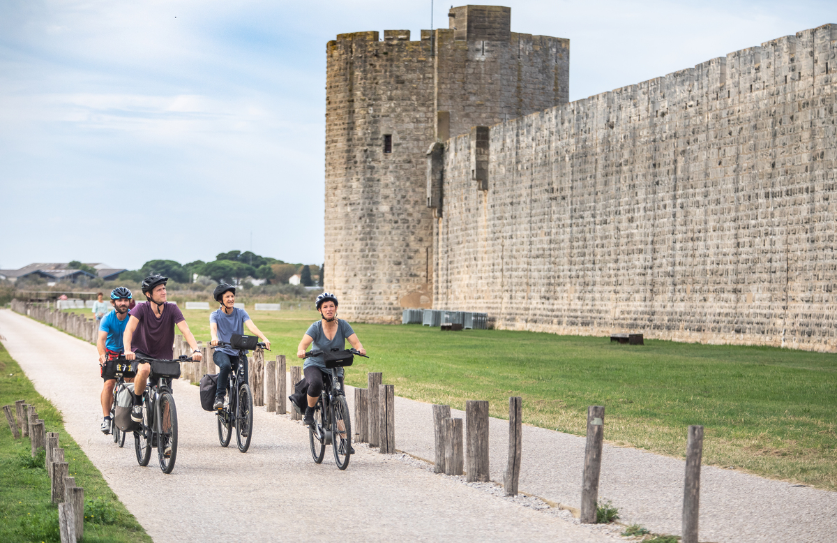 Aigues-Mortes,La Mediterranee a Velo