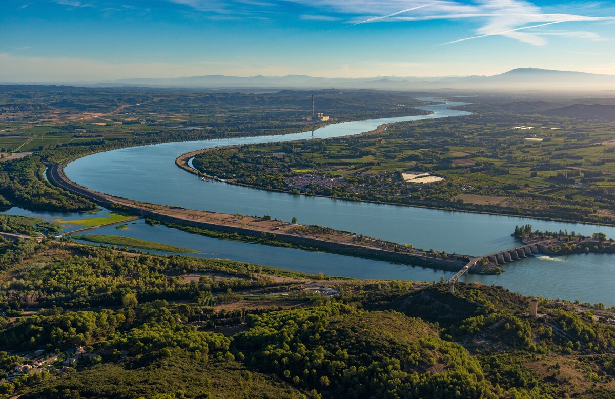 Vallabregues, village provencal sur le Rhone